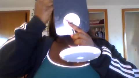 Snapshot of bunny8354367 chatting on 09.21.25 Bunny online show from 09.21.25