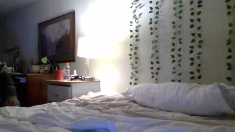 Snapshot of bunny8354367 chatting on 10.21.25 Bunny online show from 10.21.25