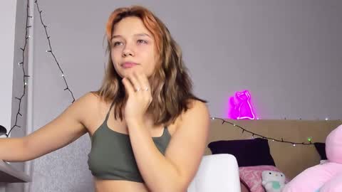 Snapshot of bunny_bonny chatting on 12.16.24 Alice online show from 12.16.24