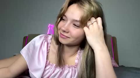 Snapshot of bunny_bonny chatting on 02.11.25 Alice online show from 02.11.25