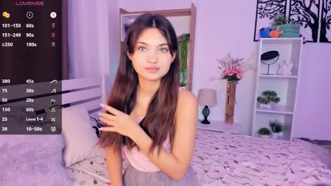 Snapshot of bunny_nova chatting on 10.17.25 Aria online show from 10.17.25