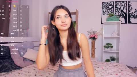 Snapshot of bunny_nova chatting on 10.18.25 Aria online show from 10.18.25