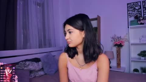 Snapshot of bunny_nova chatting on 11.06.25 Aria online show from 11.06.25