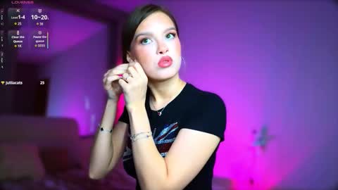 Snapshot of bunnyblondeone chatting on 02.26.26 bunnyblondeone online show from 02.26.26