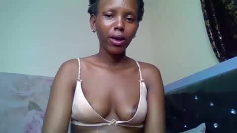 bunnydiva_ online show from 10.20.25