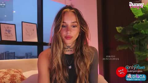 Snapshot of bunnyonyx chatting on 10.06.25 Stephanie Next stream TUESDAY 6pm PDT online show from 10.06.25