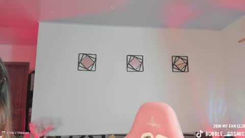 Snapshot of burbuja_cosmic chatting on 06.21.26 Im Val Welcome to my room My instagram Bubble cosmic online show from 06.21.26