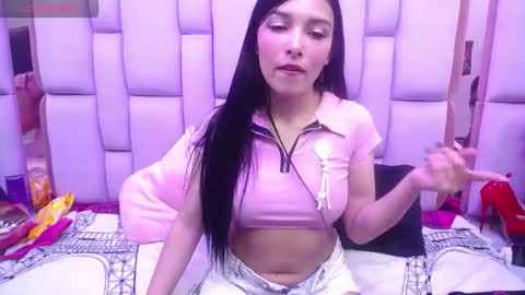 Snapshot of burbuja_pink_ chatting on 11.26.25 burbuja pink online show from 11.26.25