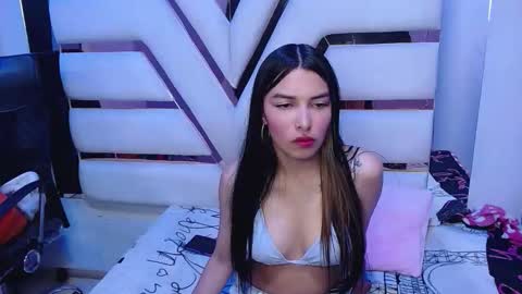 burbuja pink  online show from 01.18.26