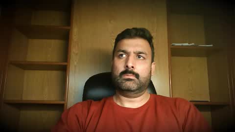 Hairy Arabian online show from 10.17.25