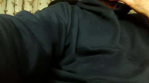 Snapshot of burlymonster chatting on 02.12.26 Hairy Arabian online show from 02.12.26