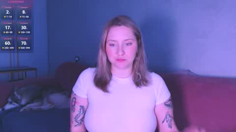 Snapshot of burn_lissa chatting on 12.16.25 Lissa online show from 12.16.25