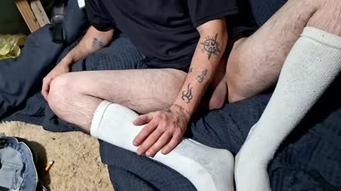 Snapshot of buster18hymen chatting on 09.18.25 Buster18Hymen online show from 09.18.25