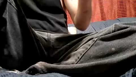 Snapshot of buster18hymen chatting on 10.02.25 Buster18Hymen online show from 10.02.25