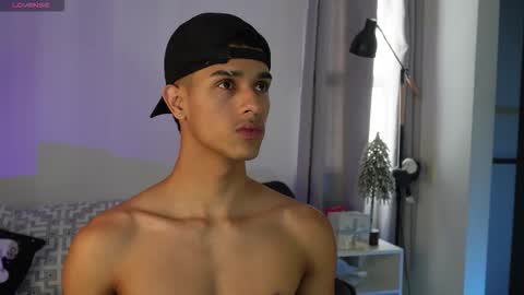 Snapshot of busterspinter chatting on 12.14.25 Buster independent model online show from 12.14.25