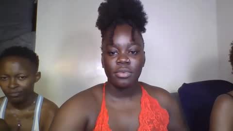 Snapshot of busty_mellons chatting on 10.02.25 busty_mellons online show from 10.02.25