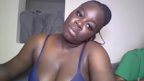 Snapshot of busty_mellons chatting on 10.09.25 busty_mellons online show from 10.09.25