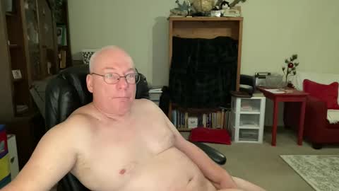 bustyballs100 online show from 12.18.25