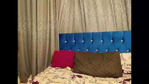 Snapshot of bustybmwx chatting on 11.19.25 bustybmwx online show from 11.19.25