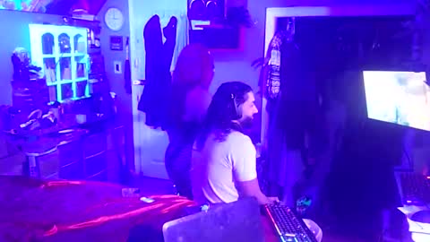 Snapshot of busybee83 chatting on 01.28.25 busybee83 online show from 01.28.25