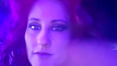 Snapshot of busybee83 chatting on 02.01.25 busybee83 online show from 02.01.25