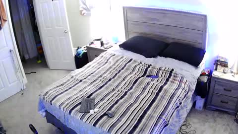 Snapshot of busybee83 chatting on 09.30.25 busybee83 online show from 09.30.25