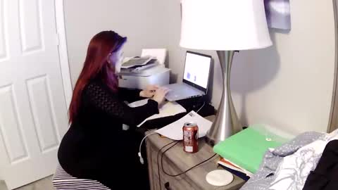 Snapshot of busybee83 chatting on 11.18.25 busybee83 online show from 11.18.25