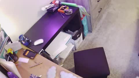 Snapshot of busybee83 chatting on 12.02.25 busybee83 online show from 12.02.25