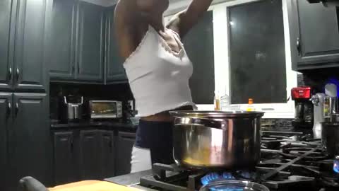 Goddess online show from 12.21.25