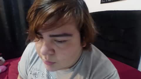 Snapshot of buttercup_milk chatting on 02.22.26 Dylan online show from 02.22.26