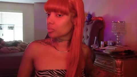 butterfly booty online show from 10.11.25