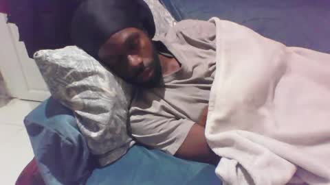 Snapshot of buzsy chatting on 12.08.24 Buzsy online show from 12.08.24