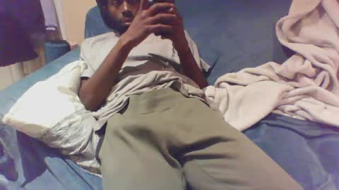 Snapshot of buzsy chatting on 12.11.24 Buzsy online show from 12.11.24