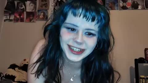 Snapshot of bvnny420 chatting on 12.30.24 River online show from 12.30.24