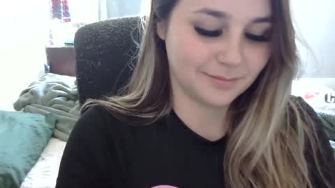 Snapshot of bxbydior chatting on 09.12.25 bxbydior online show from 09.12.25