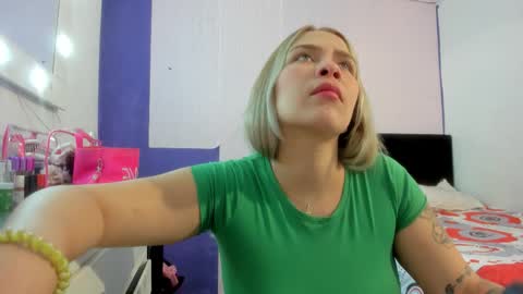 Snapshot of byanca_winklar chatting on 09.27.25 online show from 09.27.25