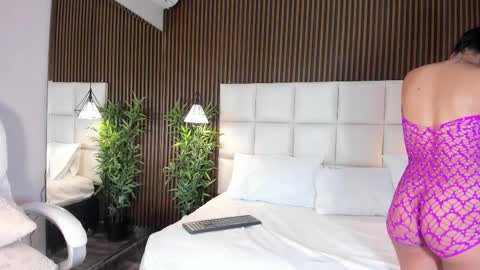 CailynBrown online show from 10.18.25