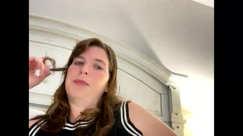 Snapshot of cajunbabe247 chatting on 03.25.26 cajunbabe247 online show from 03.25.26