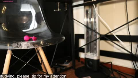 Kitty online show from 04.05.26