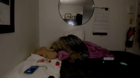 calaentemichele online show from 11.21.25