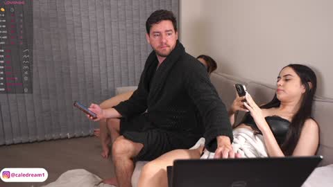 Snapshot of calehot98 chatting on 10.23.25 https online show from 10.23.25