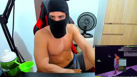 Snapshot of calihotcaliente27 chatting on 01.17.25 calihotcaliente27 online show from 01.17.25