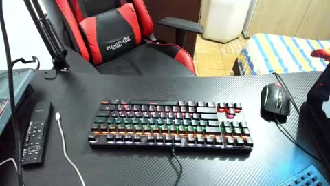 Snapshot of calihotcaliente27 chatting on 02.22.25 calihotcaliente27 online show from 02.22.25