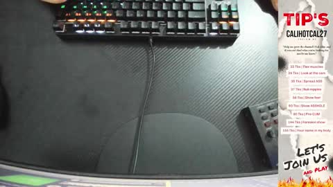 Snapshot of calihotcaliente27 chatting on 09.12.25 calihotcaliente27 online show from 09.12.25