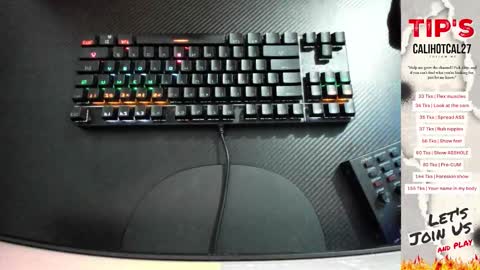 Snapshot of calihotcaliente27 chatting on 09.15.25 calihotcaliente27 online show from 09.15.25