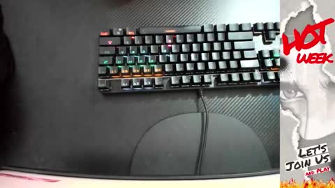 Snapshot of calihotcaliente27 chatting on 09.27.25 calihotcaliente27 online show from 09.27.25