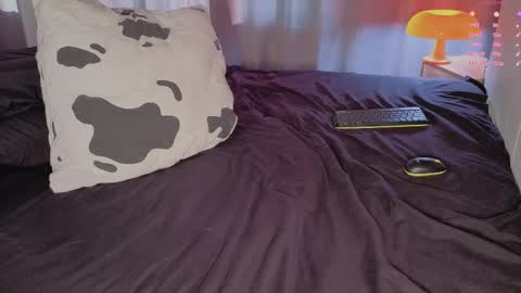 Nancy  Please thumbs up me  online show from 04.13.26