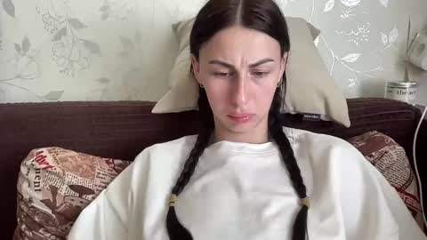 Anna online show from 04.07.26