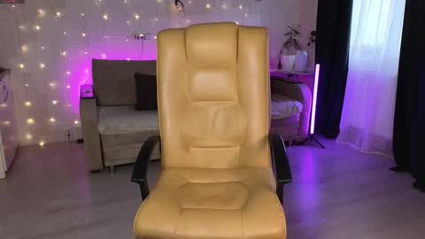 Dasha       inst       dasha is nice online show from 11.02.25