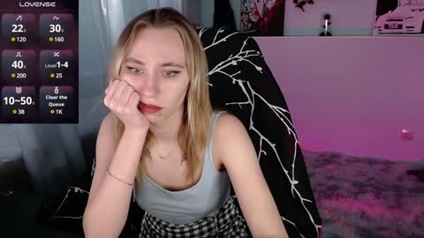 Snapshot of callerbowltim chatting on 12.17.24 alextim online show from 12.17.24